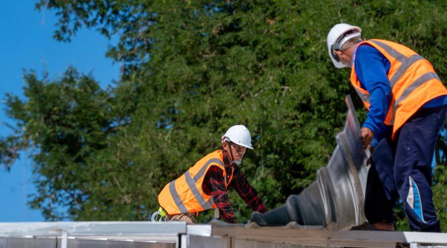 Professional residential roofers in Saratoga, AR